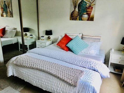 Hotel Style Monterey Guest Studio Near Hospitals, Beach And Airport - New South Wales Tourism  3