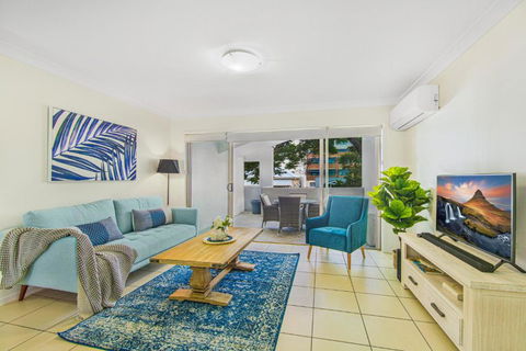 Inner-City 2-Bed With Balcony & Undercover Parking - New South Wales Tourism  0