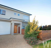 Adelphi Views on Luton - Woodlands - New South Wales Tourism 