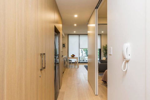 Air Conditioned One Bedroom With Pool Close To CBD - New South Wales Tourism  2
