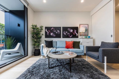 Air Conditioned One Bedroom With Pool Close To CBD - New South Wales Tourism  0