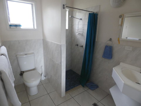 Airlie Court Units - New South Wales Tourism  2