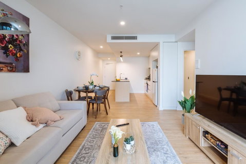 Airtrip Apartments On Cordelia St - New South Wales Tourism  1