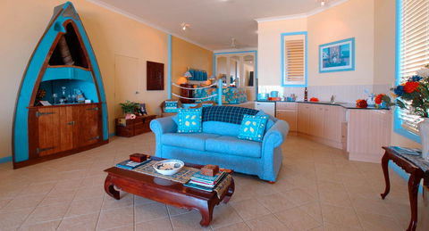Al Mare Beachfront Retreat - New South Wales Tourism  2