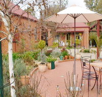 Albury Cottages