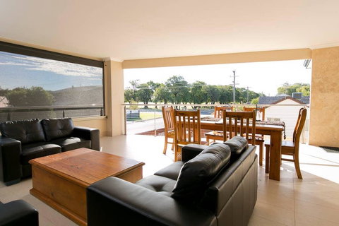 Alcedonia Retreat - New South Wales Tourism  1