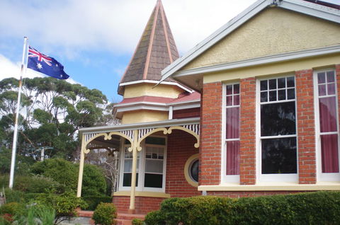 Alexandria Bed And Breakfast - New South Wales Tourism  0