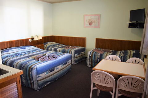 Alkira Motel - New South Wales Tourism  2