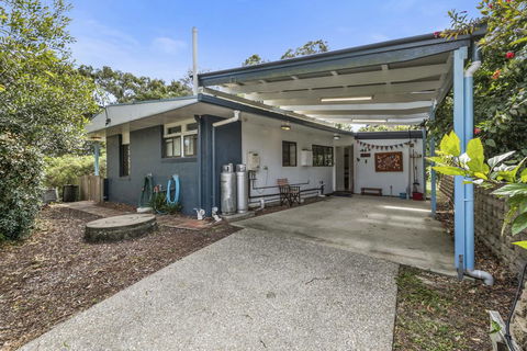Allamanda Cottage - New South Wales Tourism  0