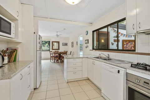 Allamanda Cottage - New South Wales Tourism  3