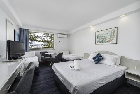 Alloggio Newcastle Beach - New South Wales Tourism  2