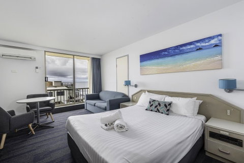 Alloggio Newcastle Beach - New South Wales Tourism  1