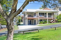 Book Bonny Hills Accommodation Vacations New South Wales Tourism New South Wales Tourism 