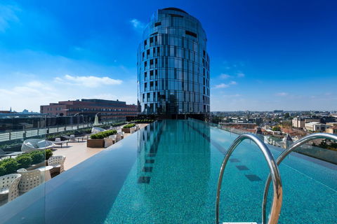 Along Melbourne's Magic Boulevard - New South Wales Tourism  0