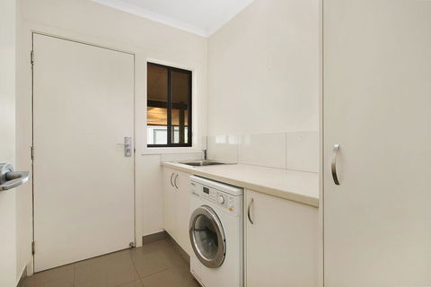 Alpine Streamside - New South Wales Tourism  2