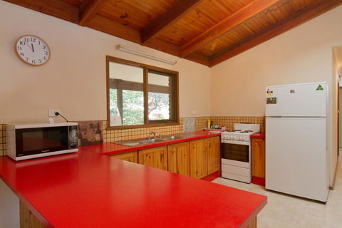 Alrima Lodge, Bright - New South Wales Tourism  3