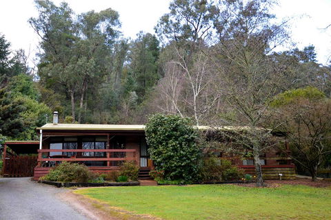 Alrima Lodge, Bright - New South Wales Tourism  0