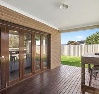 Alyxia Escape 15 - New South Wales Tourism 