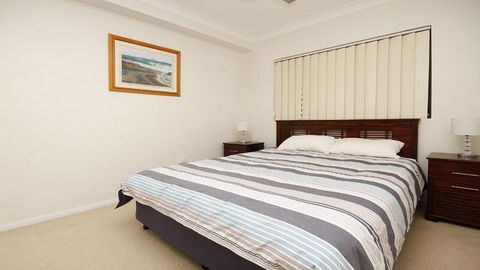 Amalfi Unit 11, - Above All Else - 50 King Street - New South Wales Tourism  2