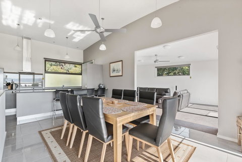 Amaroo - New South Wales Tourism  2