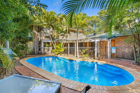 Amaroo - Rainbow Shores Room For Everyone And Walk To Beach - New South Wales Tourism  0
