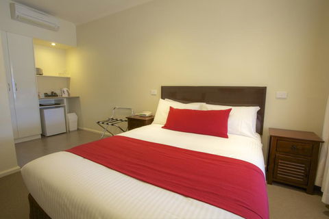 Amaroo Motel - New South Wales Tourism  0