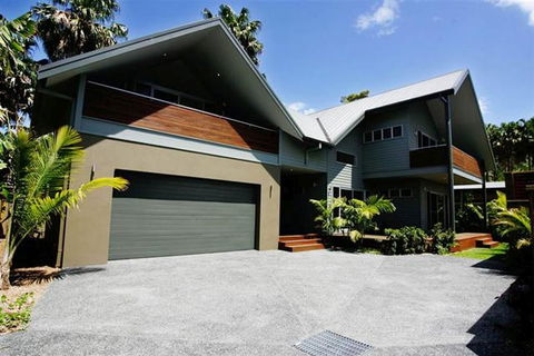 AMORE - New South Wales Tourism  0