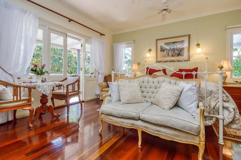 Amore Mt Tamborine - New South Wales Tourism  1