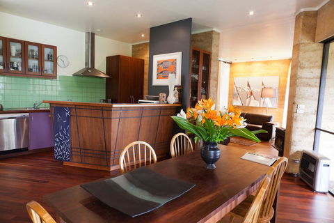 Anagama House & Studio - New South Wales Tourism  0
