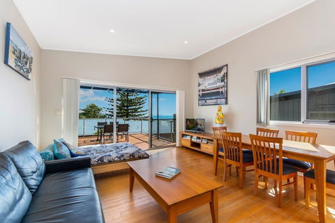 Angourie Blue Unit 2 - New South Wales Tourism  3