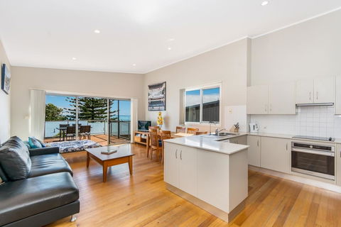 Angourie Blue Unit 2 - New South Wales Tourism  2