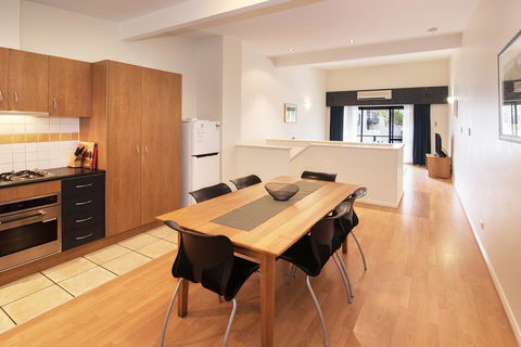 Apartment 115 - Located On The Main Street - New South Wales Tourism  0