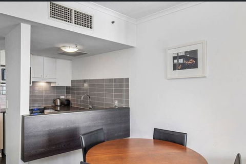 Apartment In The Heart Of Brisbane City CBD - New South Wales Tourism  1