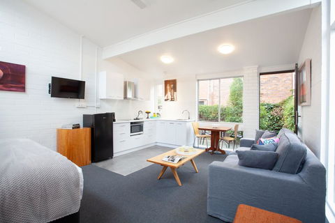 Apartments On Elsmere - New South Wales Tourism  3