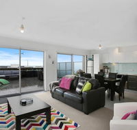 APOLLO 13 PENTHOUSE - free wifi  huge terrace - New South Wales Tourism 