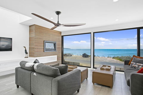 Apollo Bay Beach House - New South Wales Tourism  2