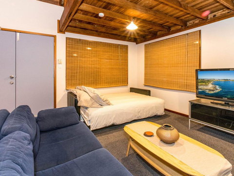 Aqualuna- Excellent Surfing Beaches. - New South Wales Tourism  2