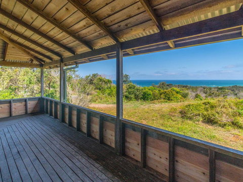 Aqualuna- Excellent Surfing Beaches. - New South Wales Tourism  1