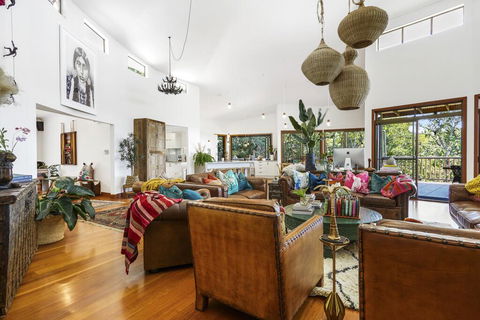 Aquila Retreat Mansion - New South Wales Tourism  0