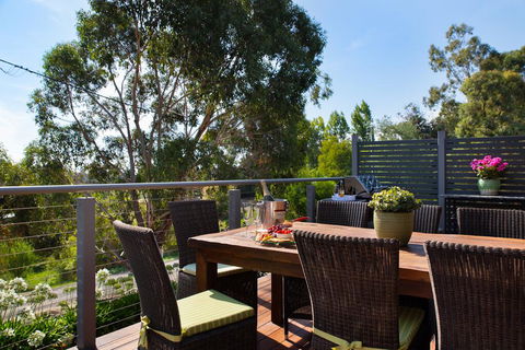 Arabella Meadows - New South Wales Tourism  2