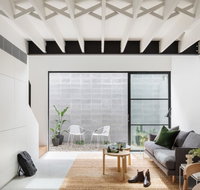 Architectural Design Award winning city House - New South Wales Tourism 