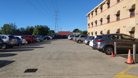 Arena Hotel (formerly Sleep Express Motel) - New South Wales Tourism  2
