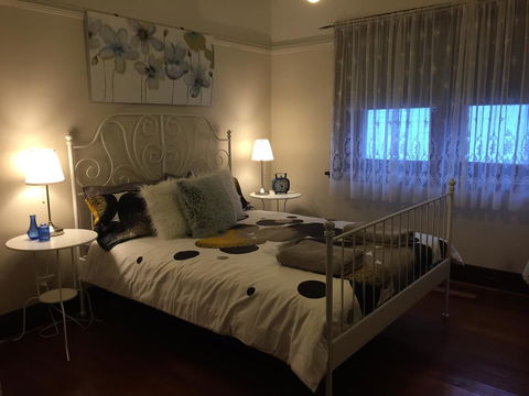 Art Deco Cottage - New South Wales Tourism  2