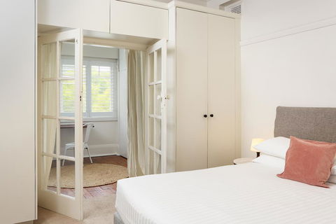 Art Deco Oasis Minutes From The City - New South Wales Tourism  1