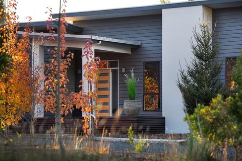 Arya - New South Wales Tourism  1