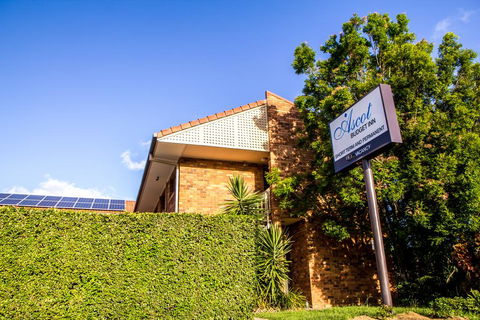Ascot Budget Inn & Residences - New South Wales Tourism  1