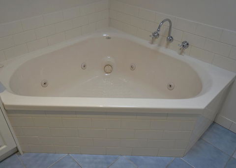 Ashmont Motel And Apartments - New South Wales Tourism  3