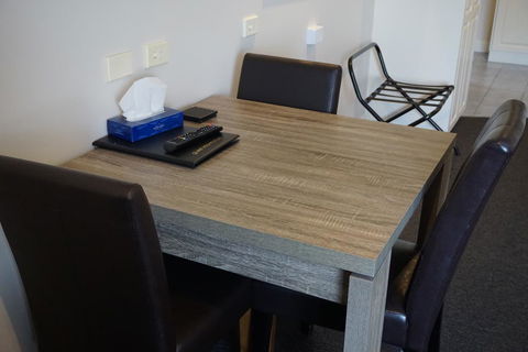 Ashmont Motel And Apartments - New South Wales Tourism  2