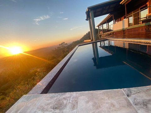 Luxurious Hinterland Guest House With HEATED POOL Sleeps 10 Brisbane Scenic Rim Gold Coast - New South Wales Tourism  3