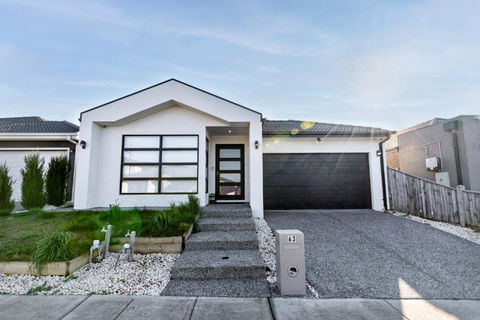Luxury Home Away From Home - New South Wales Tourism  0